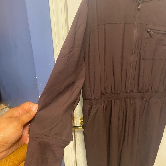 Old Navy Women's Long-Sleeve StretchTech Crop Zip Bomber Jumpsuit in brown 2X - Picture 7 of 9